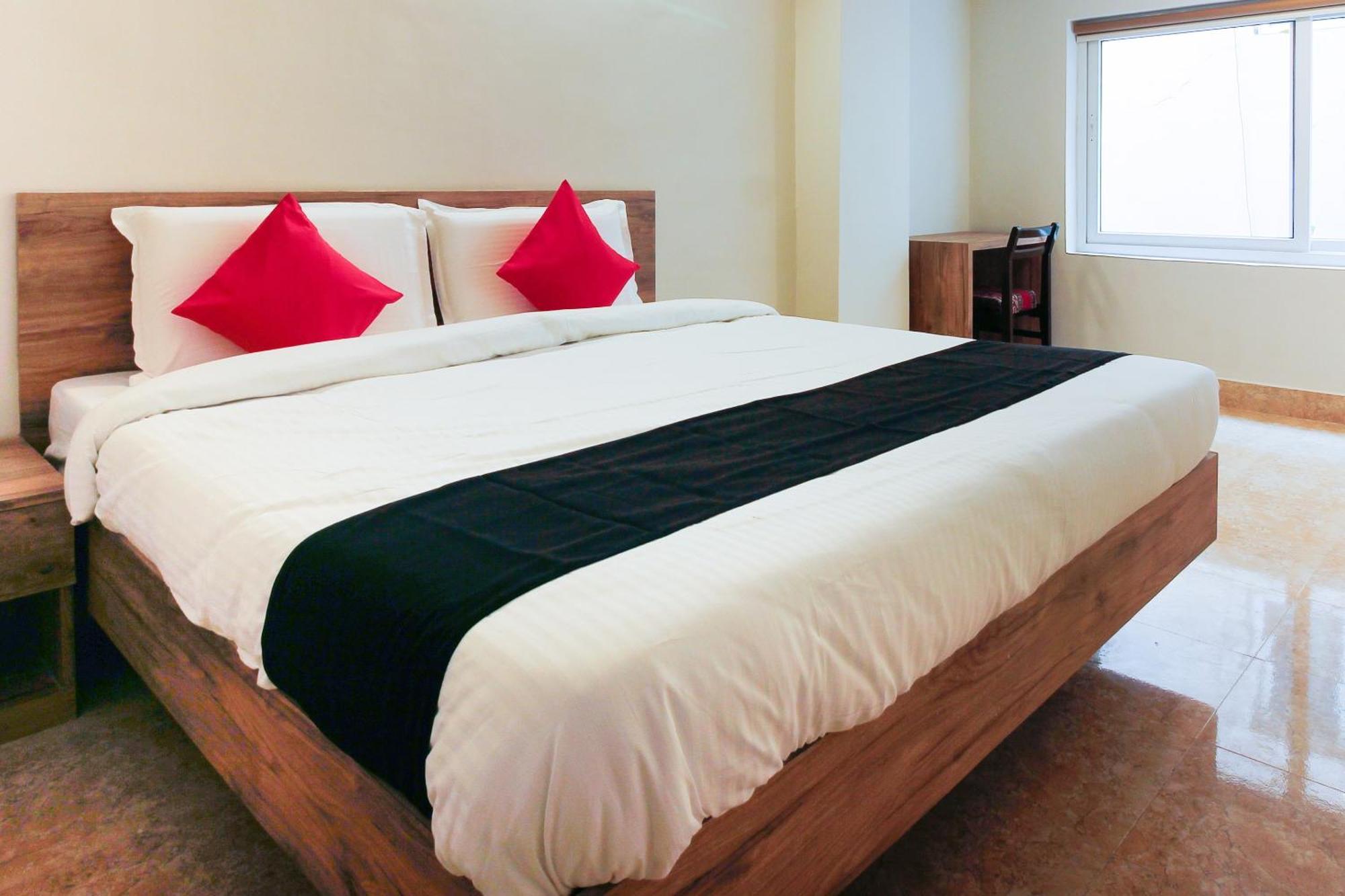 היידראבד Capital O Sri Suprabhat Grand Near Kachiguda Railway Station מראה חיצוני תמונה
